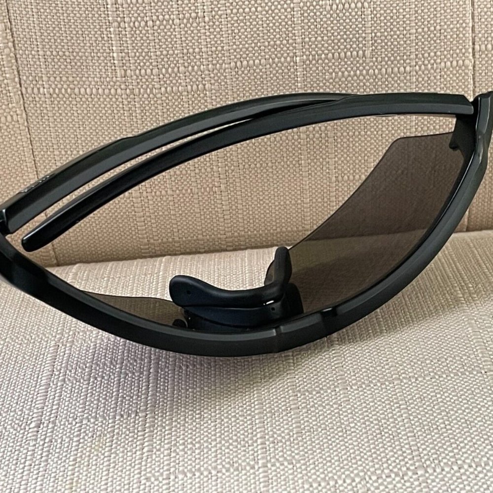 PUGS Men Sunglasses Sport Wrap Blue Mirror Lenses Shades Eye Wear - Picture 5 of 11